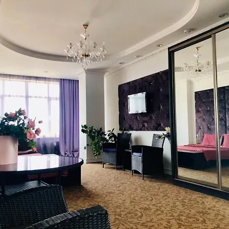 Arkpalmira Hotel