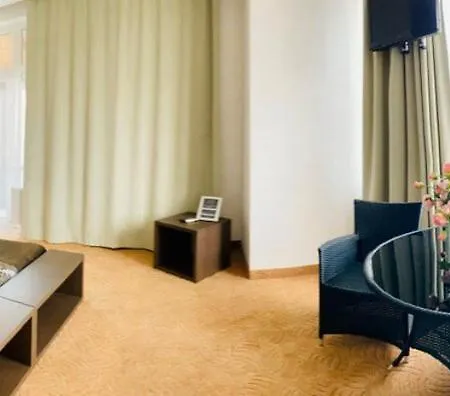 Arkpalmira Hotel