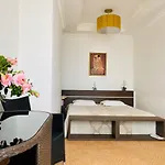 Arkpalmira Hotel