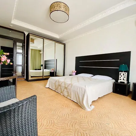 Hotel Arkpalmira 2*