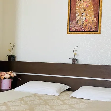 Hotel Arkpalmira 2*